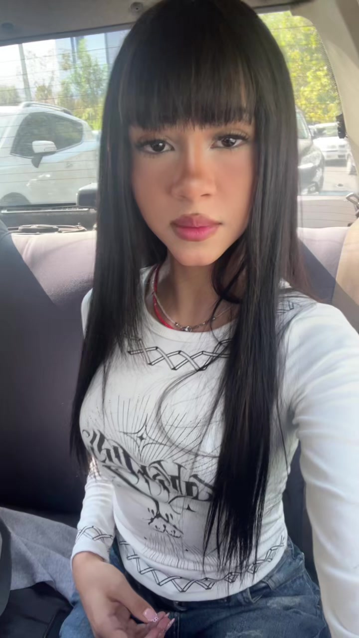 @Kiana8k