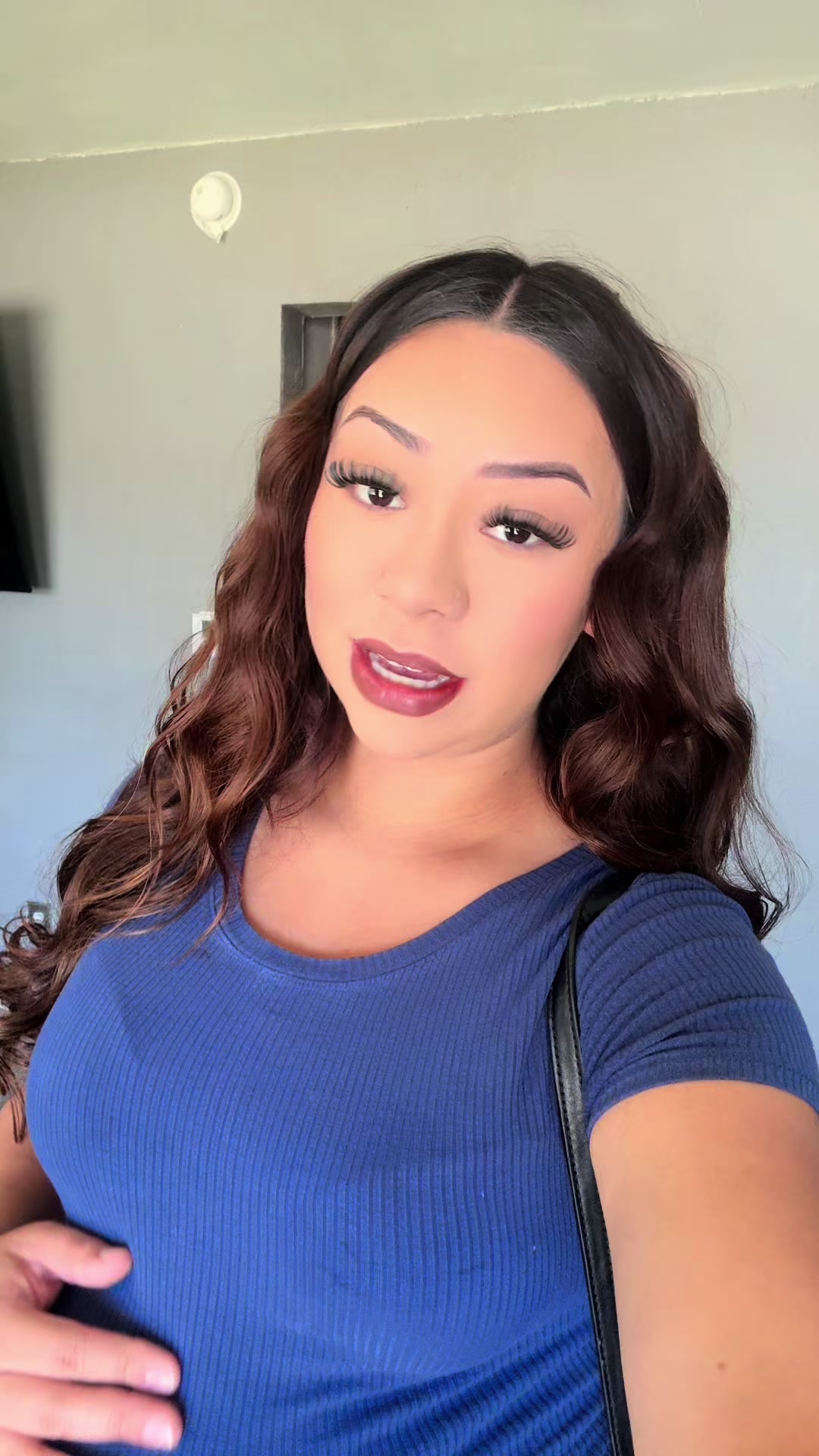 @yeseniaaaa.v