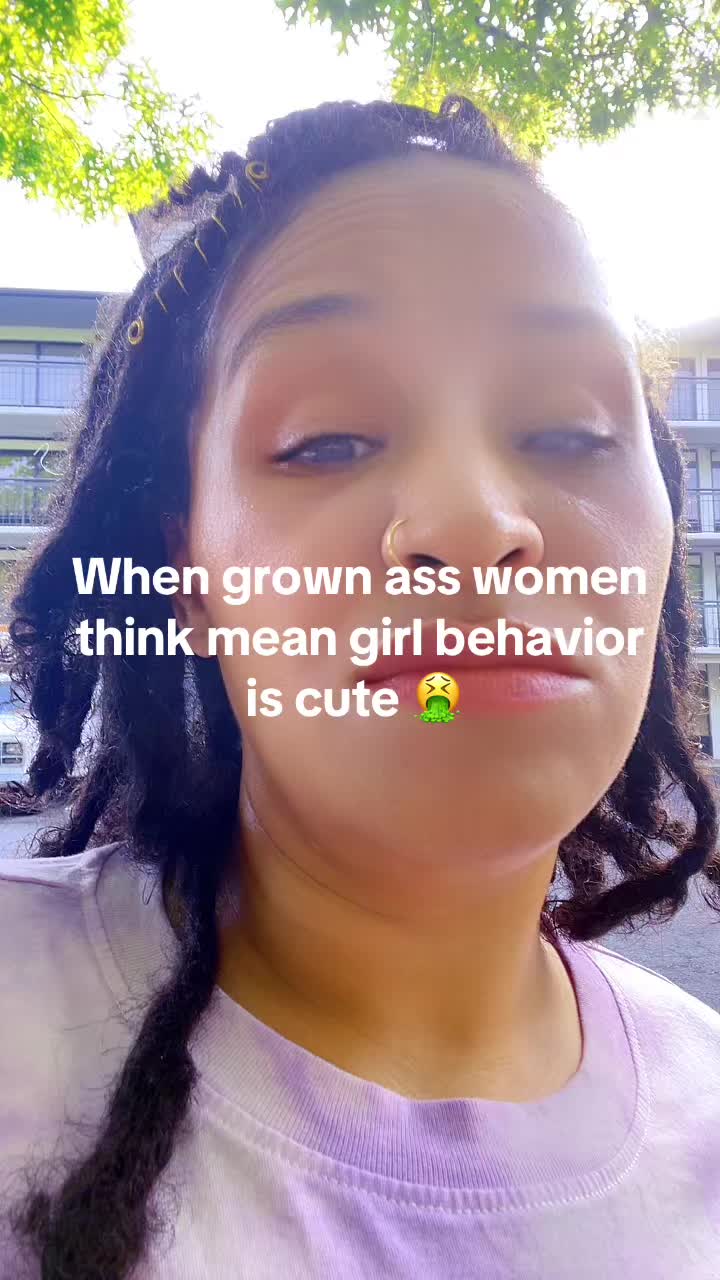 @officialmomtrovert