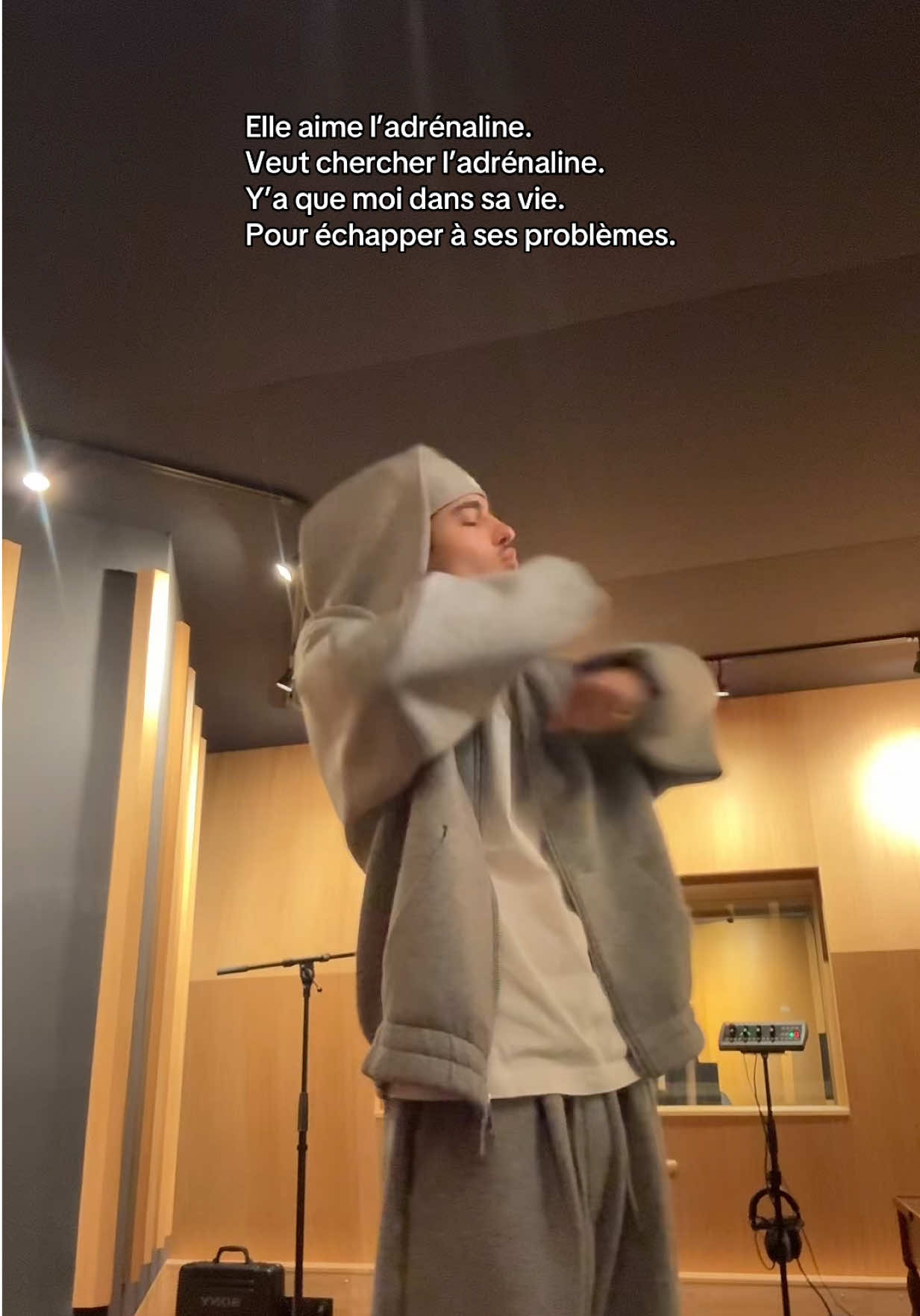 @DAKEEZ