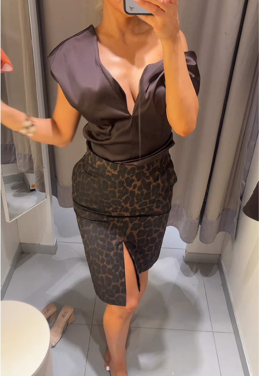 @Sheri Outfits
