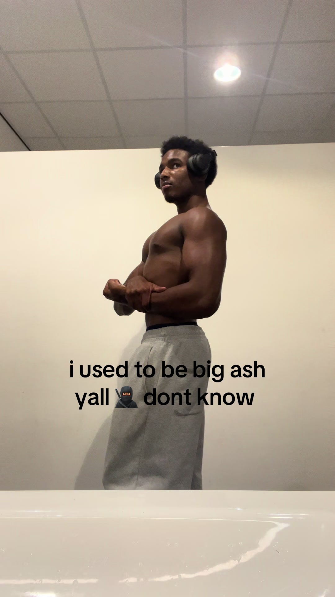 @Lo