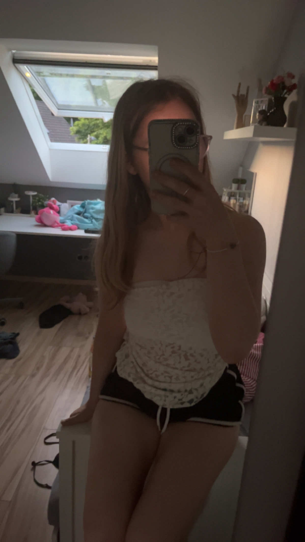 @️