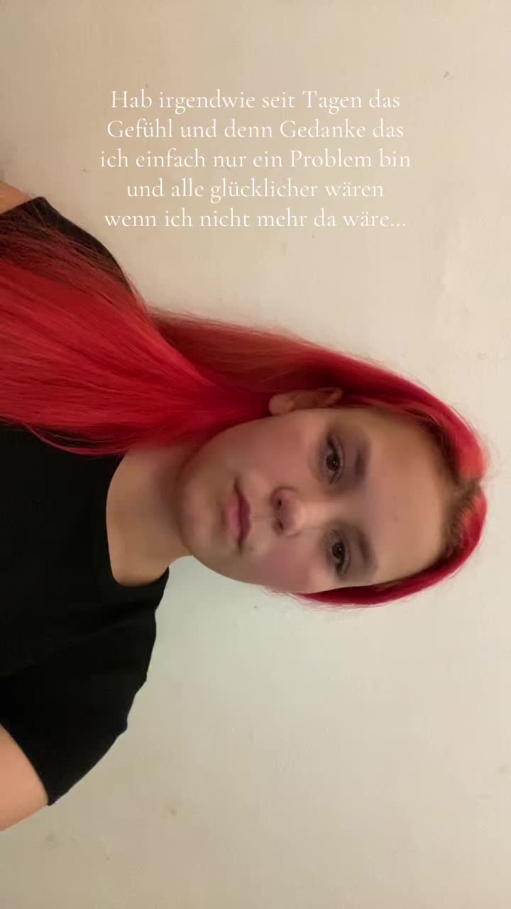 @Andrina🩷💜💙