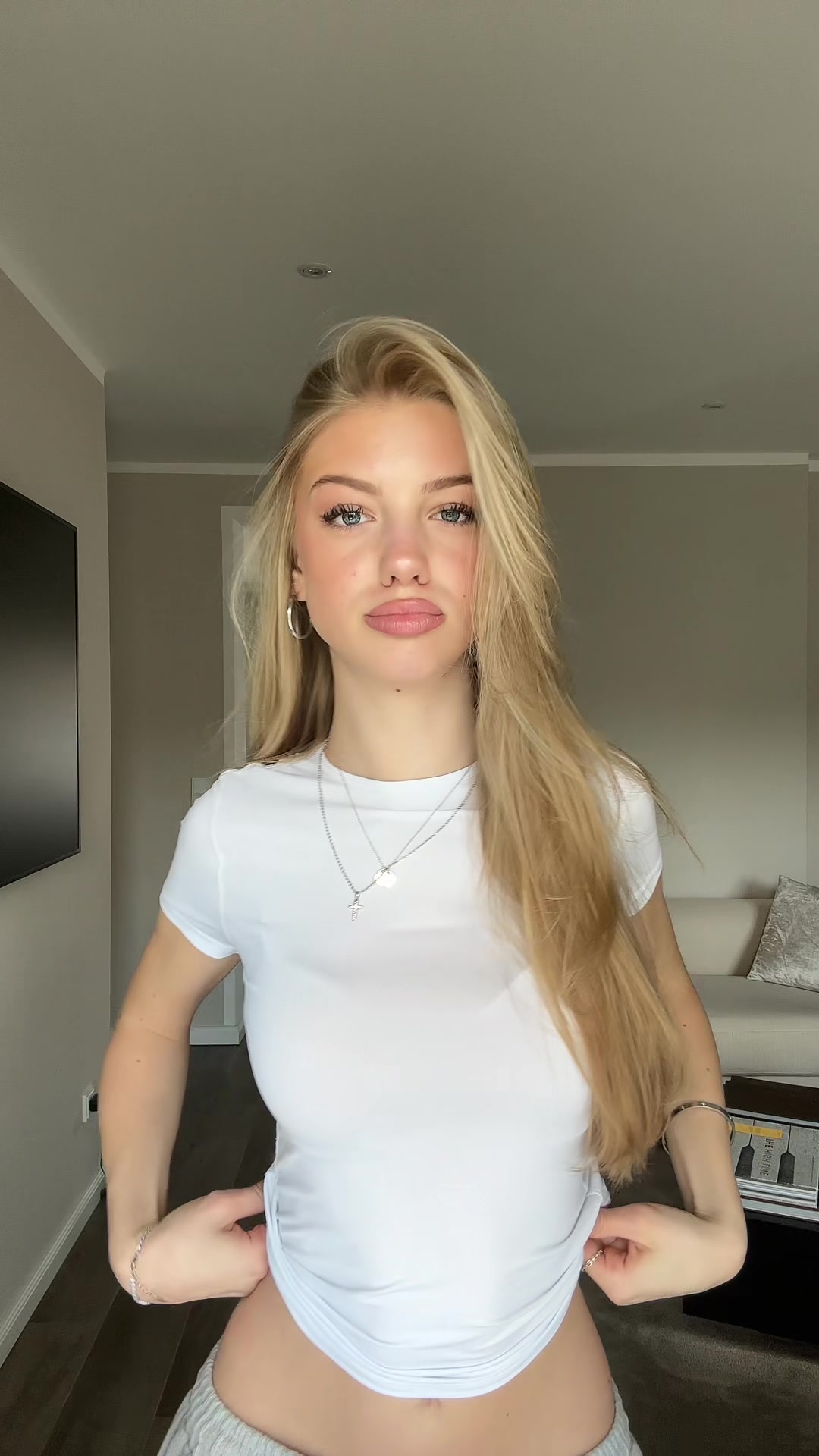 @Lenia