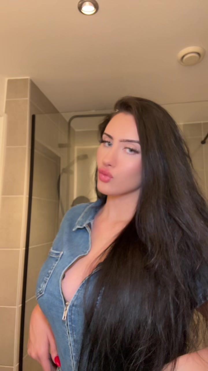 @𝐿𝐴𝑅𝐼 🐈&zwj;⬛🐾