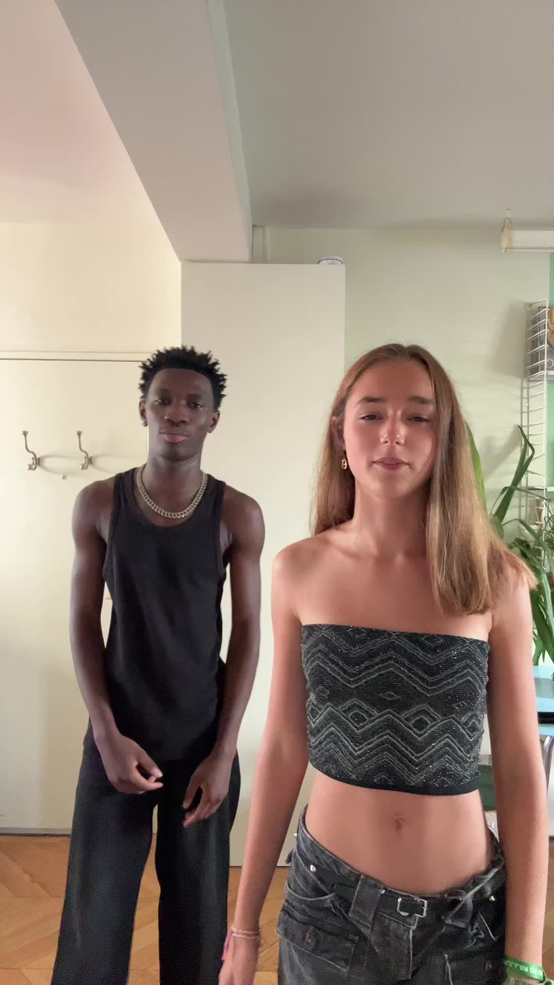 @ella ๐๐