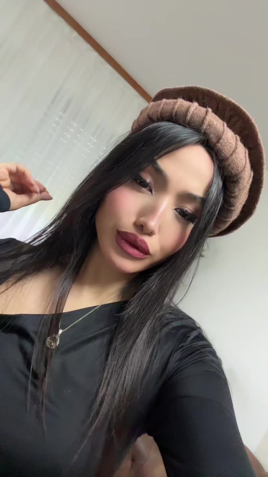 @r.zohi