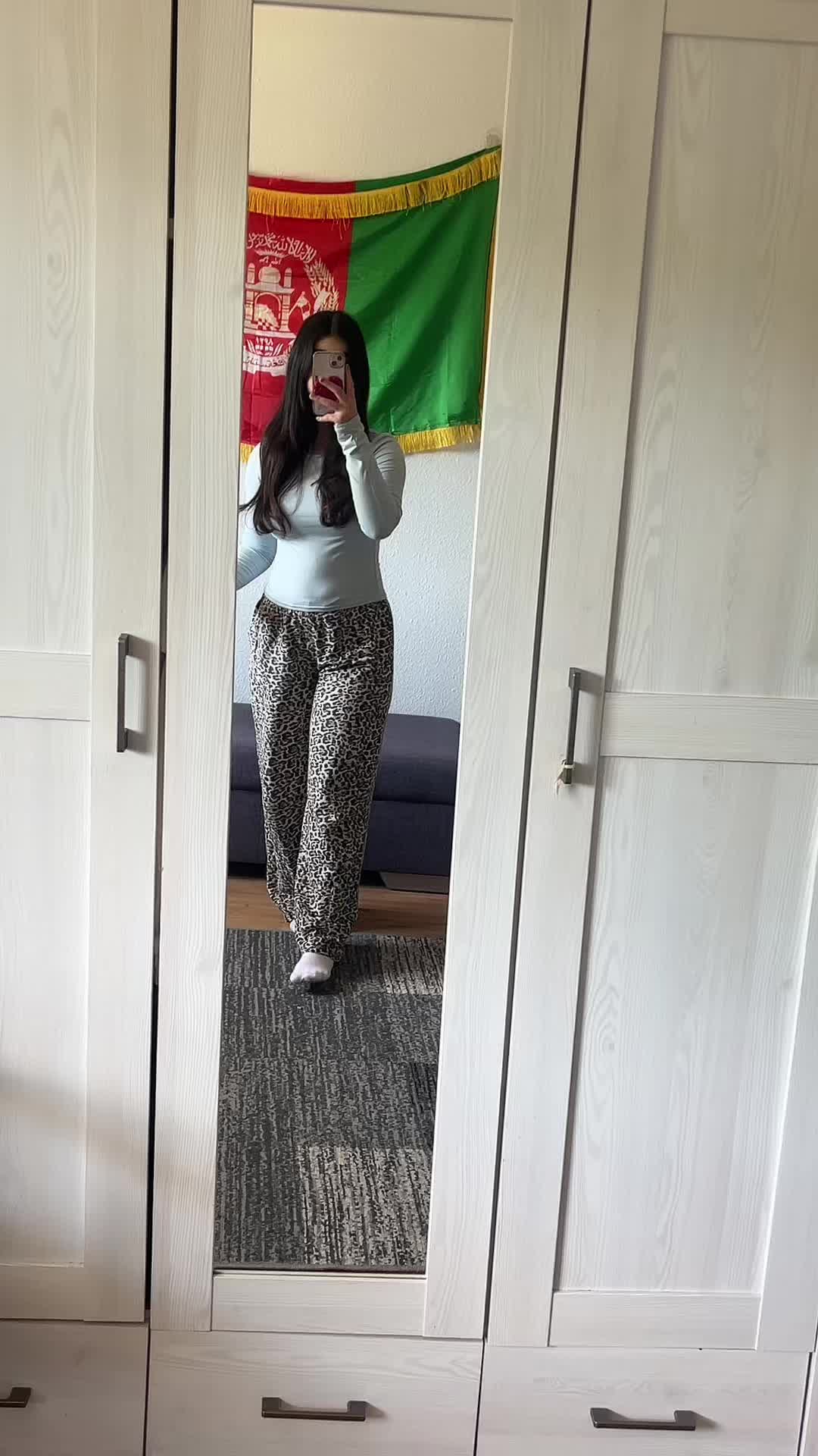 @AᖴGᕼᗩᑎ Sᗩᖇᗩᕼ ❤️🇦🇫