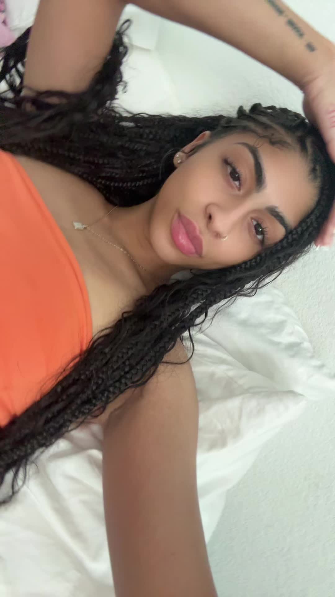 @Niya