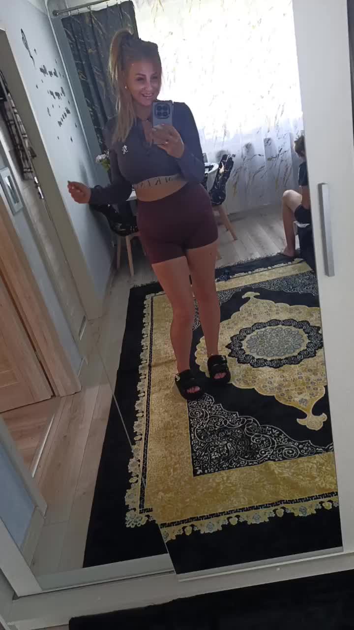 @𝓪_𝓪𝓪𝓷𝓰𝓰𝓮𝓵𝓵