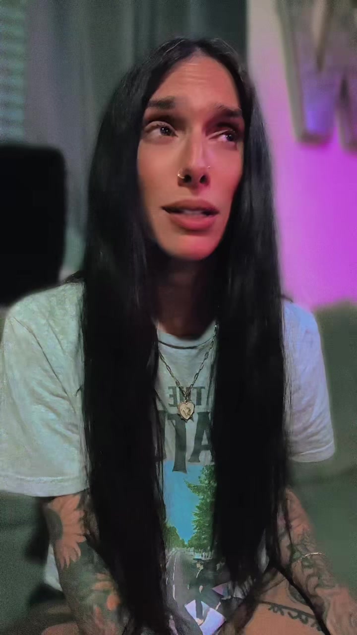 @Holly_Love