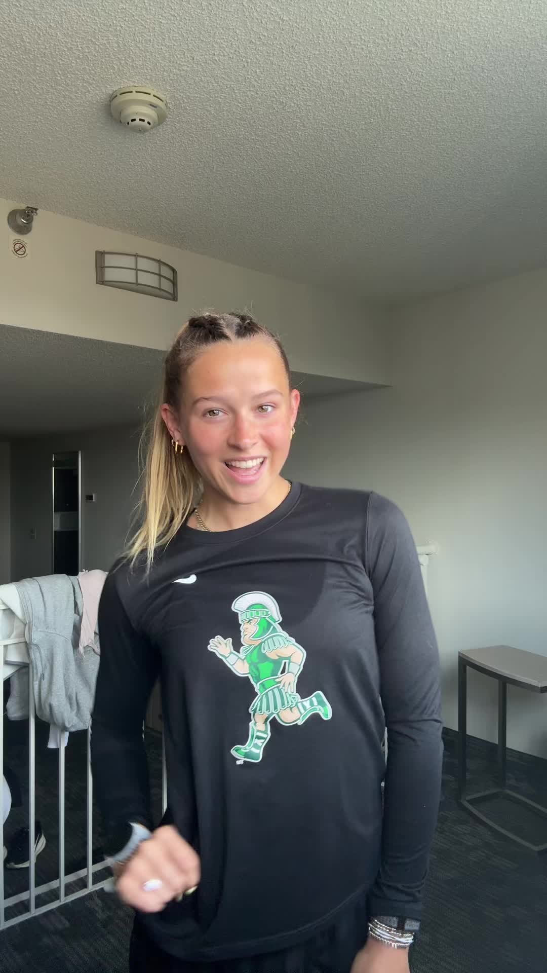 @mia_rogan