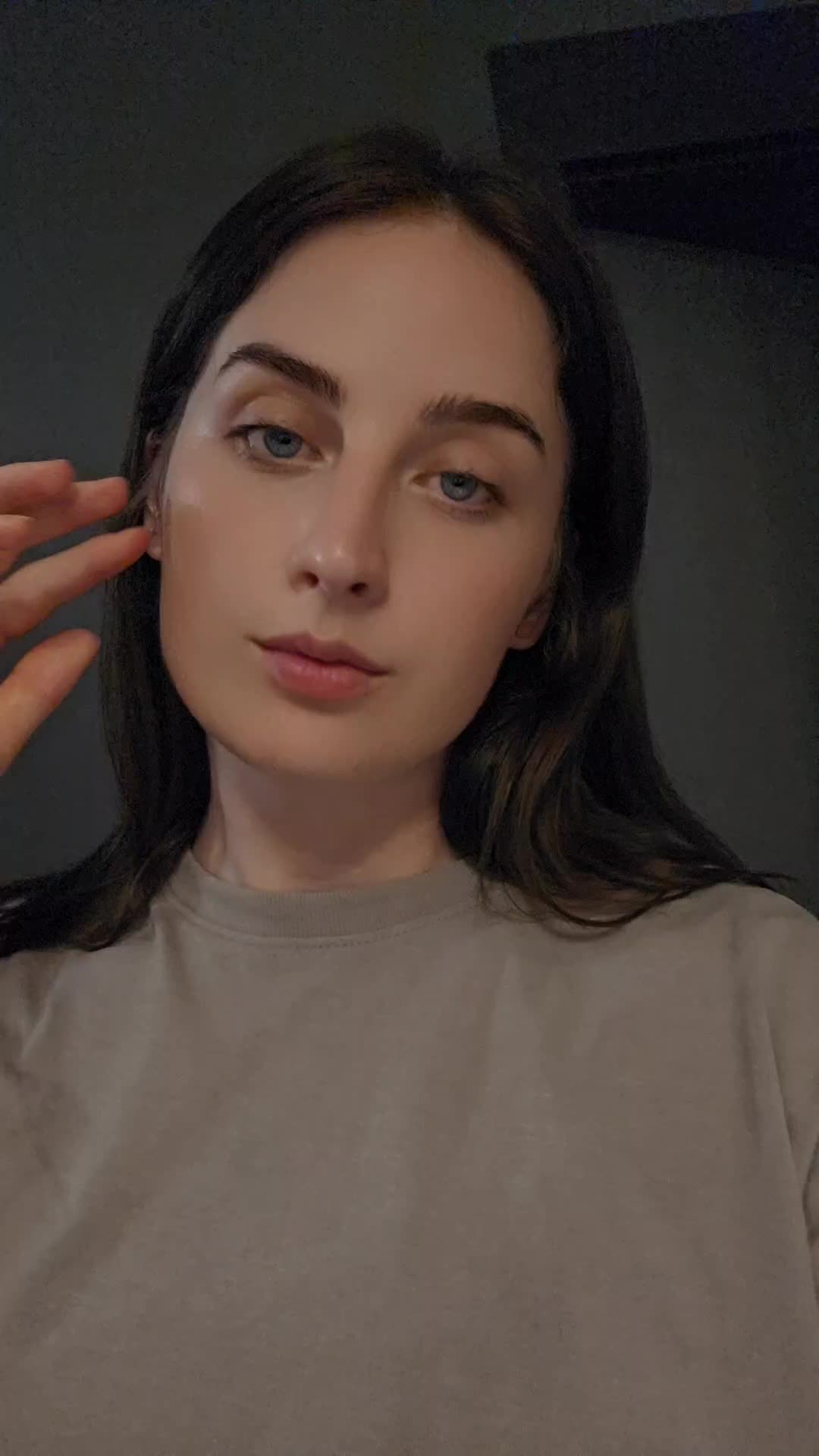 @Mia