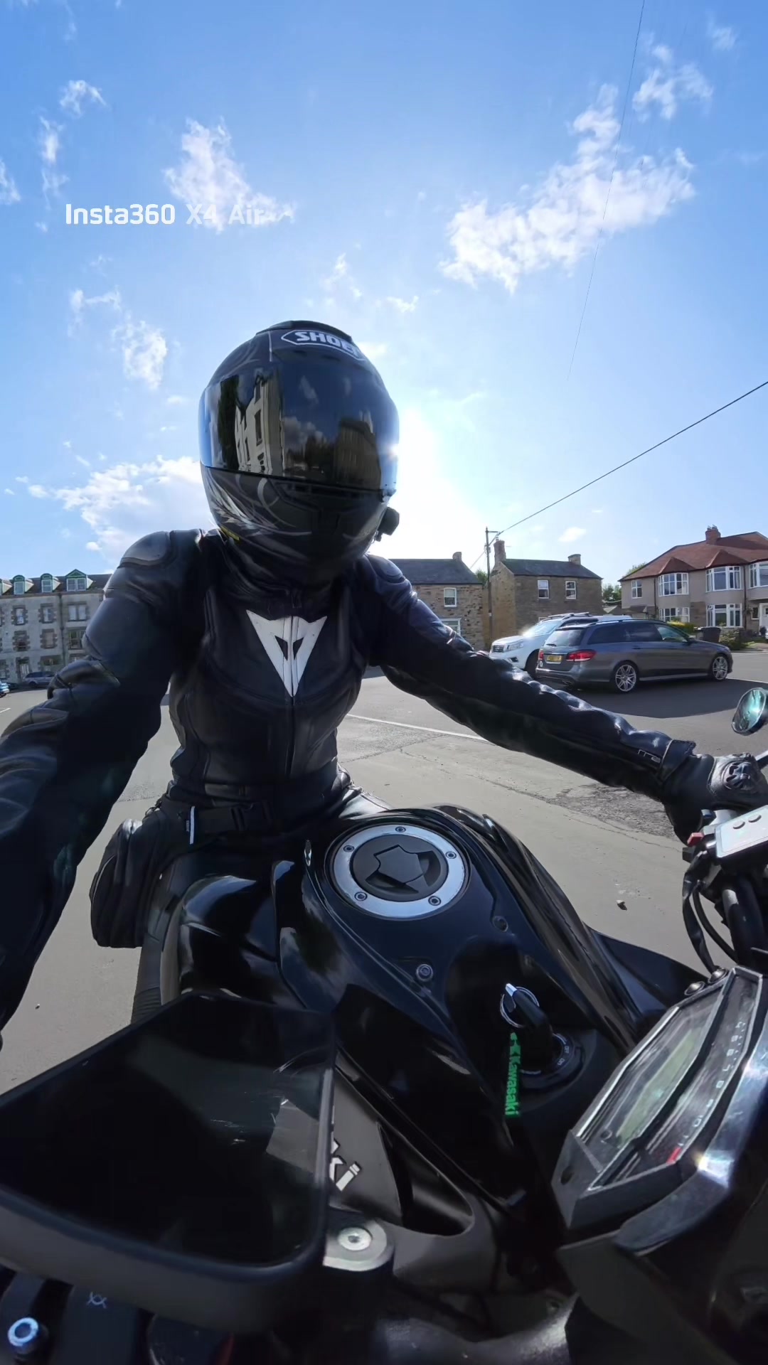 @LivyZed🏍️