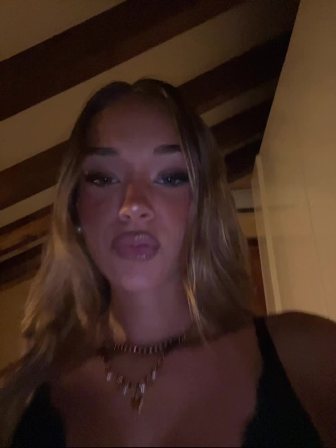 @nicole