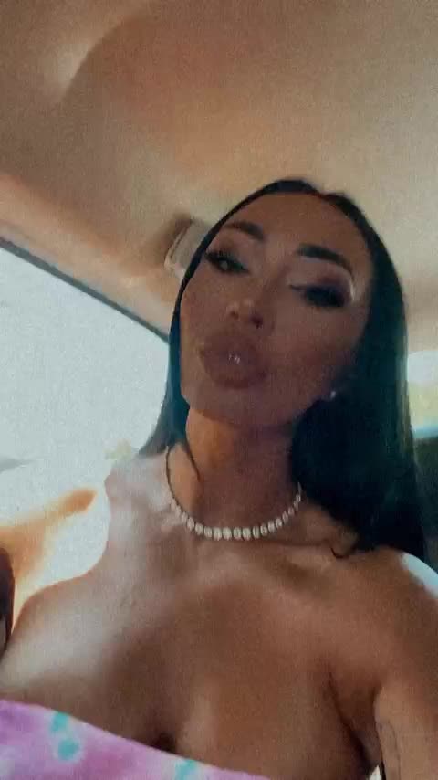 @🦋Nicoleta 🇷🇴