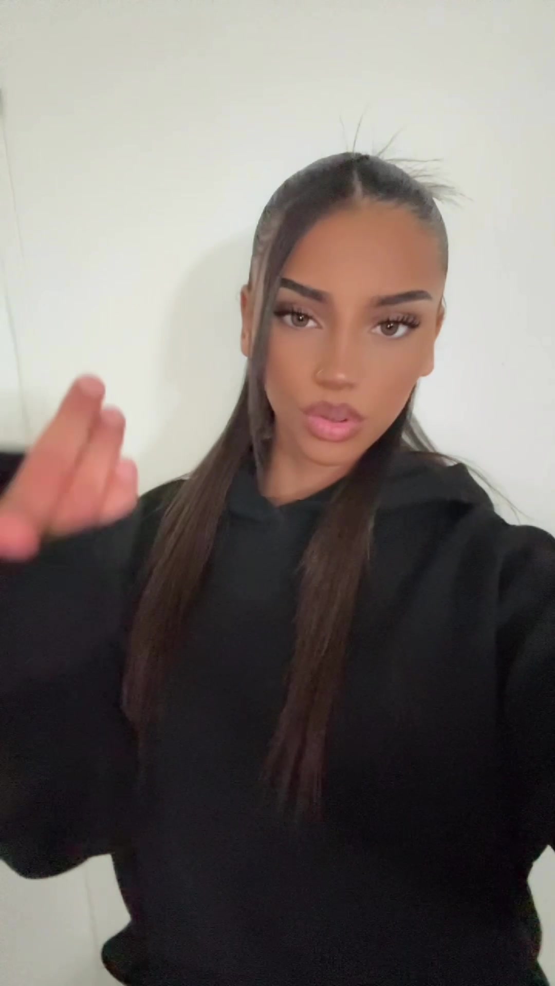 @nιnα