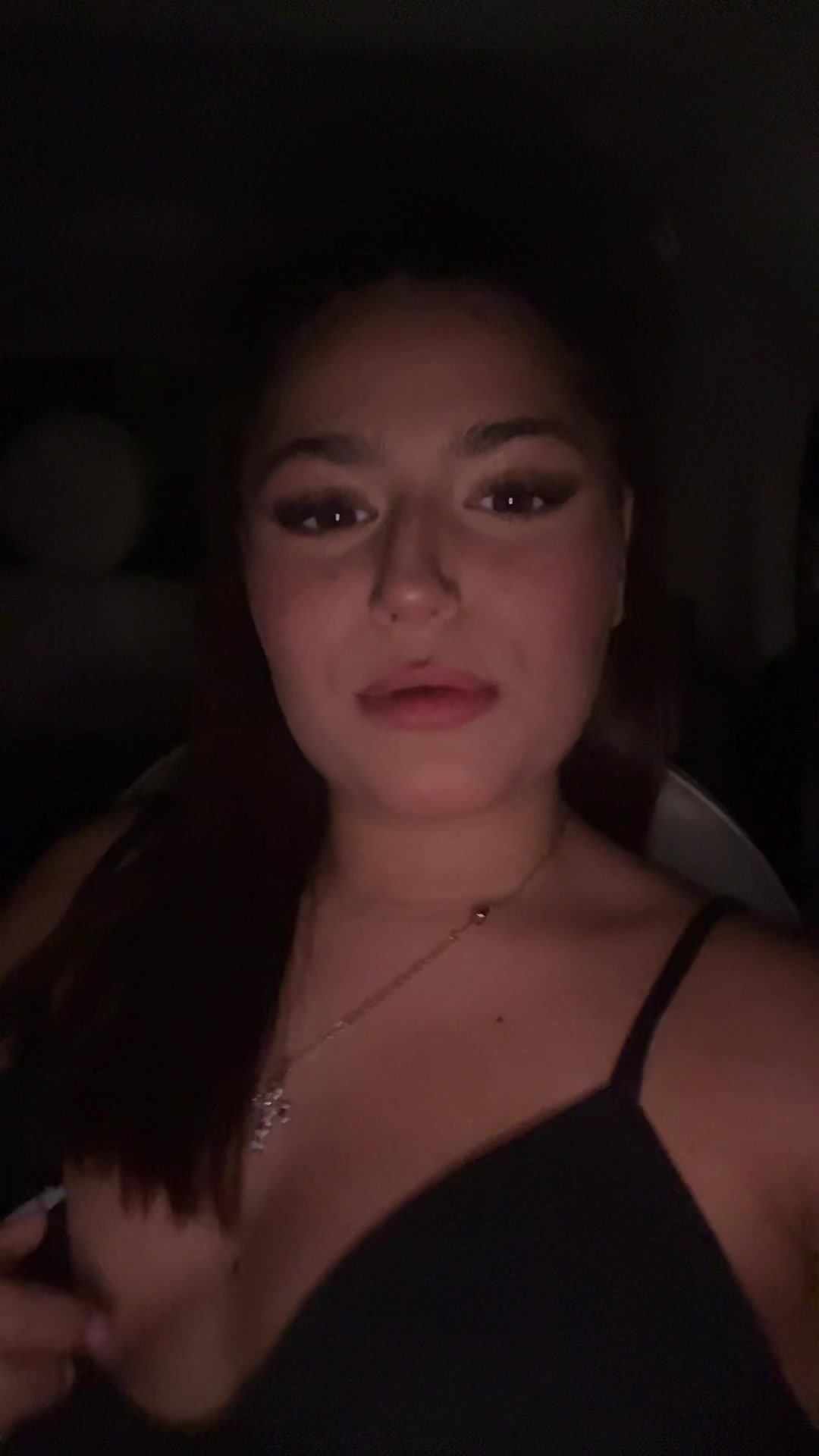 @Iness_brt83