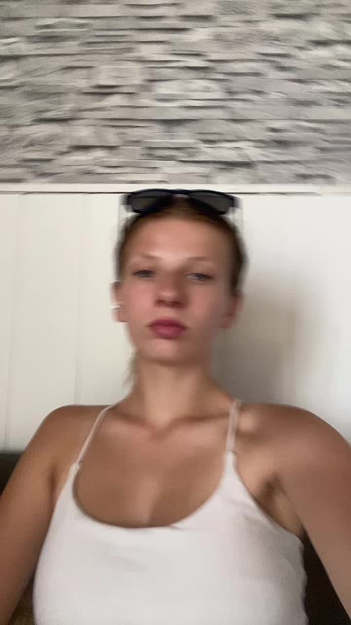 @Hannah_bkrrrrr
