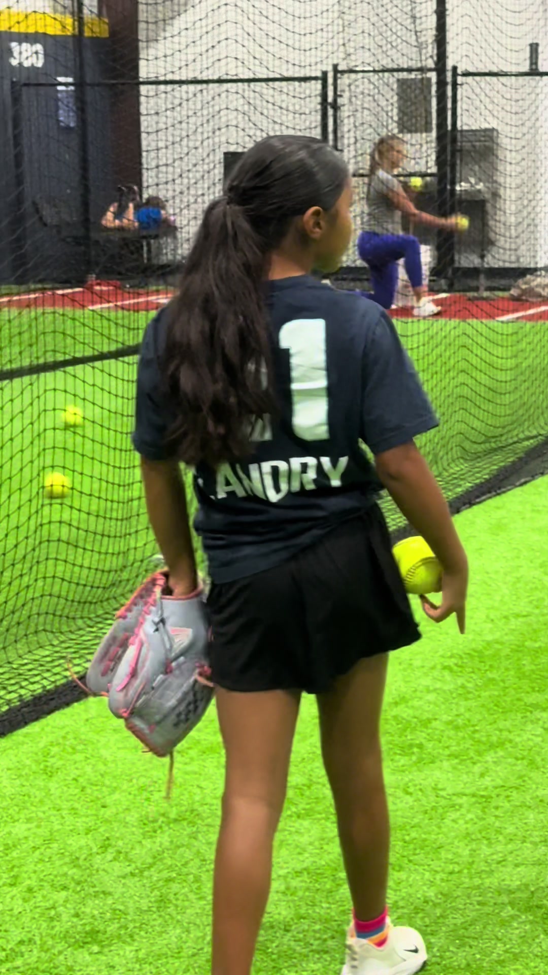@Ruiz Softball Sisters