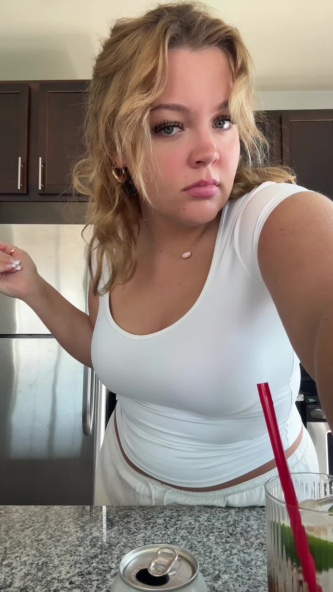 @puke🐞