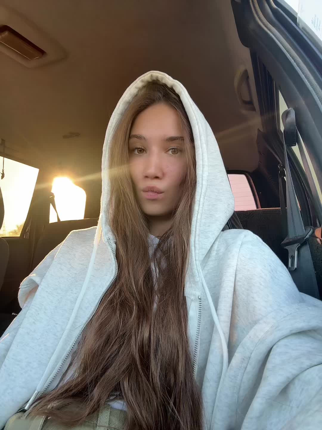 @lizatr0sh
