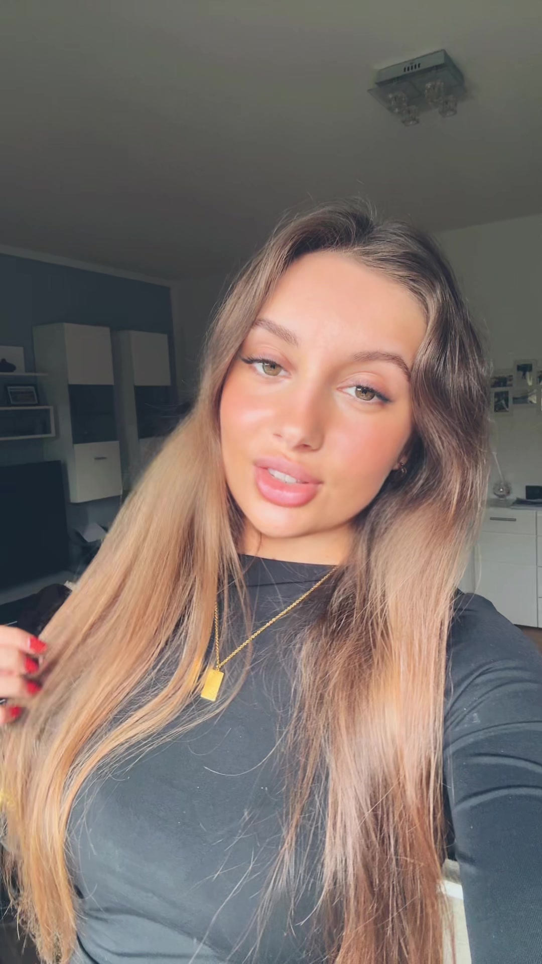 @Aulona