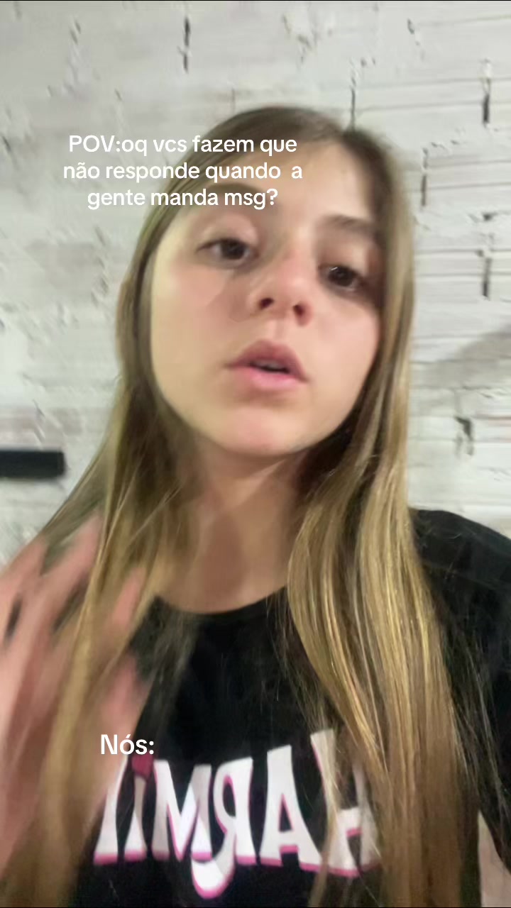 @Lavínia🩷✨