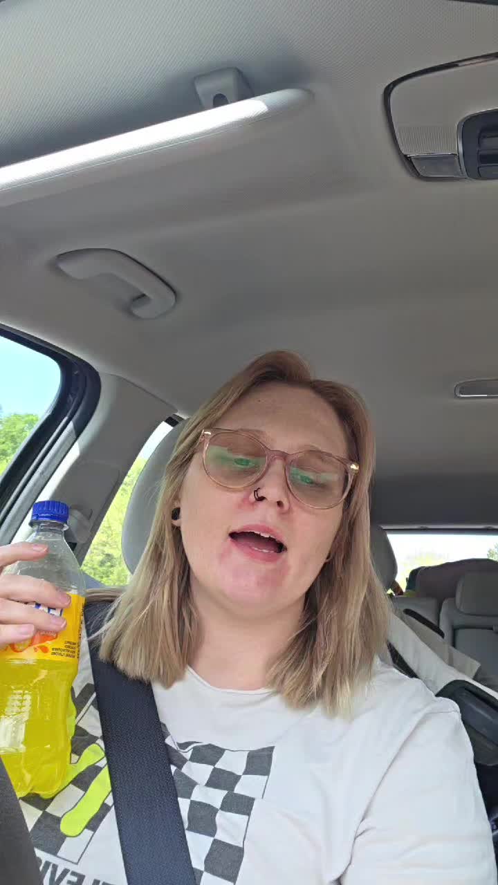 @EmieWonders