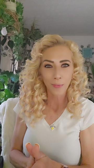 @Jewelzz