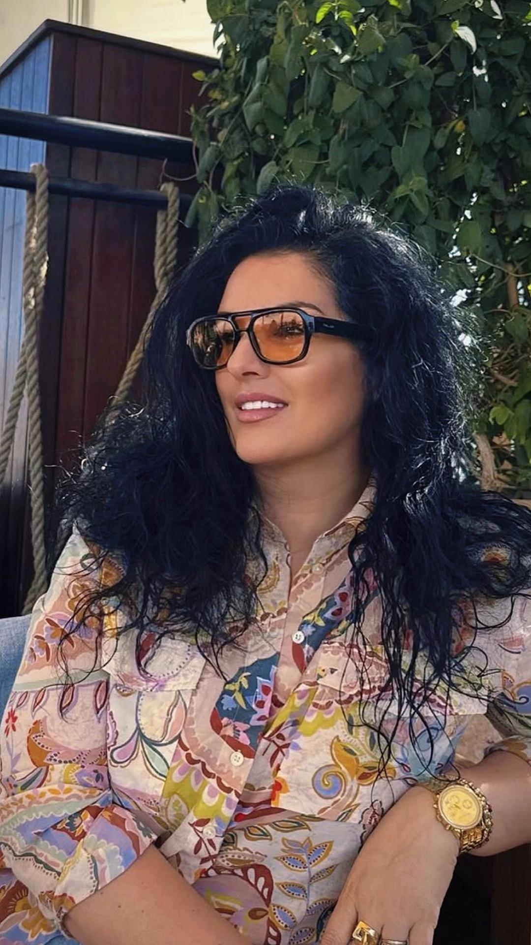 @Ramona M Adriana