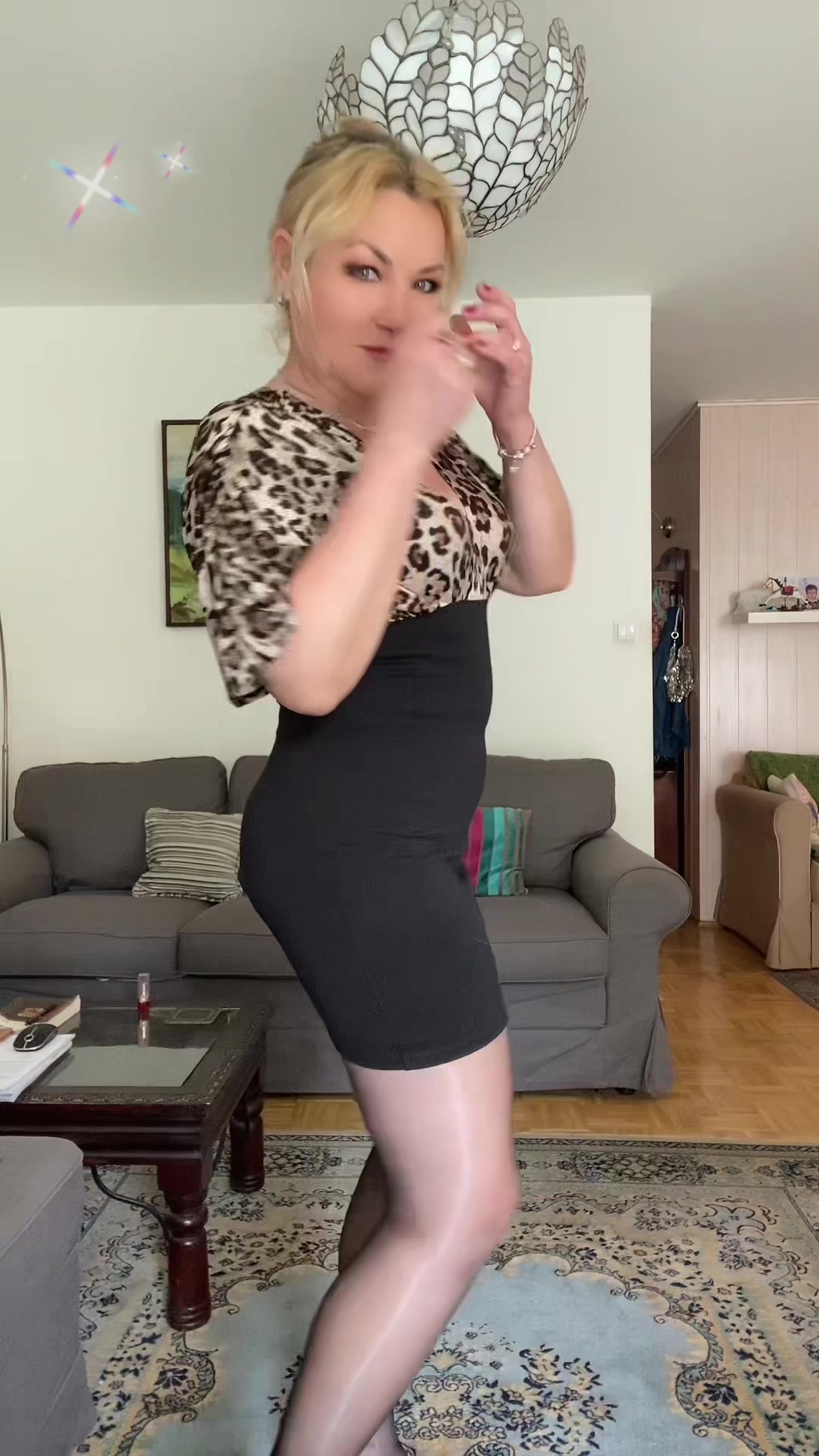@LadyKate70 (KateDressing78) V.
