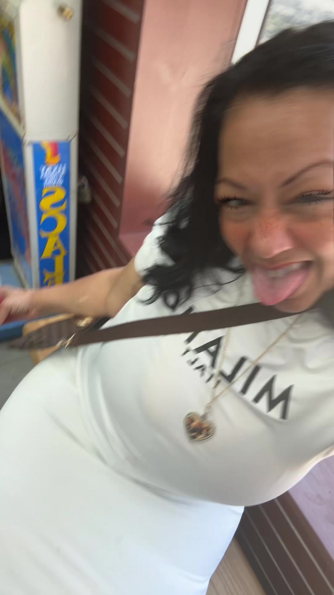 @alejandrinabrioso0