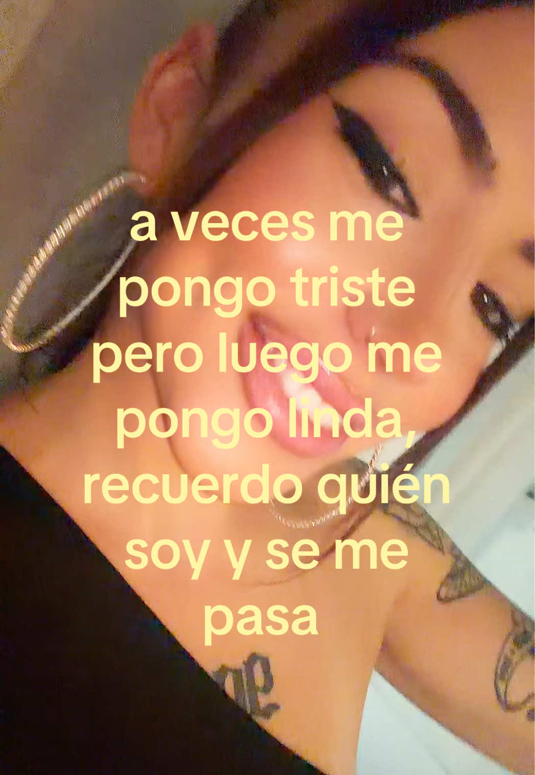 @d3lusi0n4l__