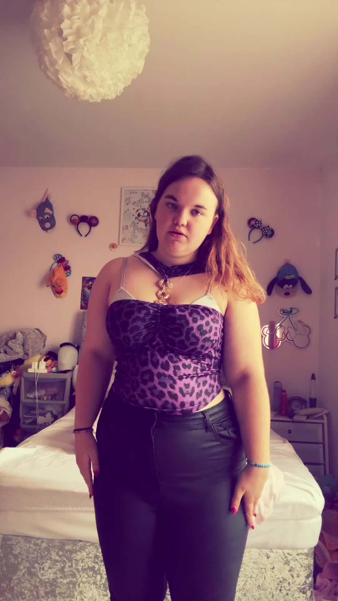 @Honey_bedazzled