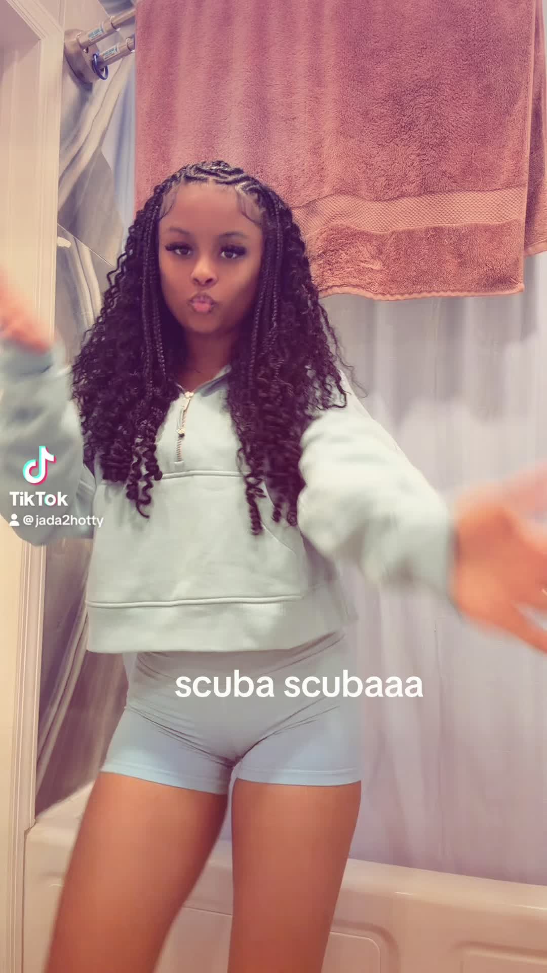 @jadaemani 🩷