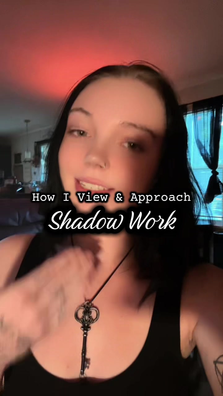 @Autumn,The Baked Witch 🏛️🏺