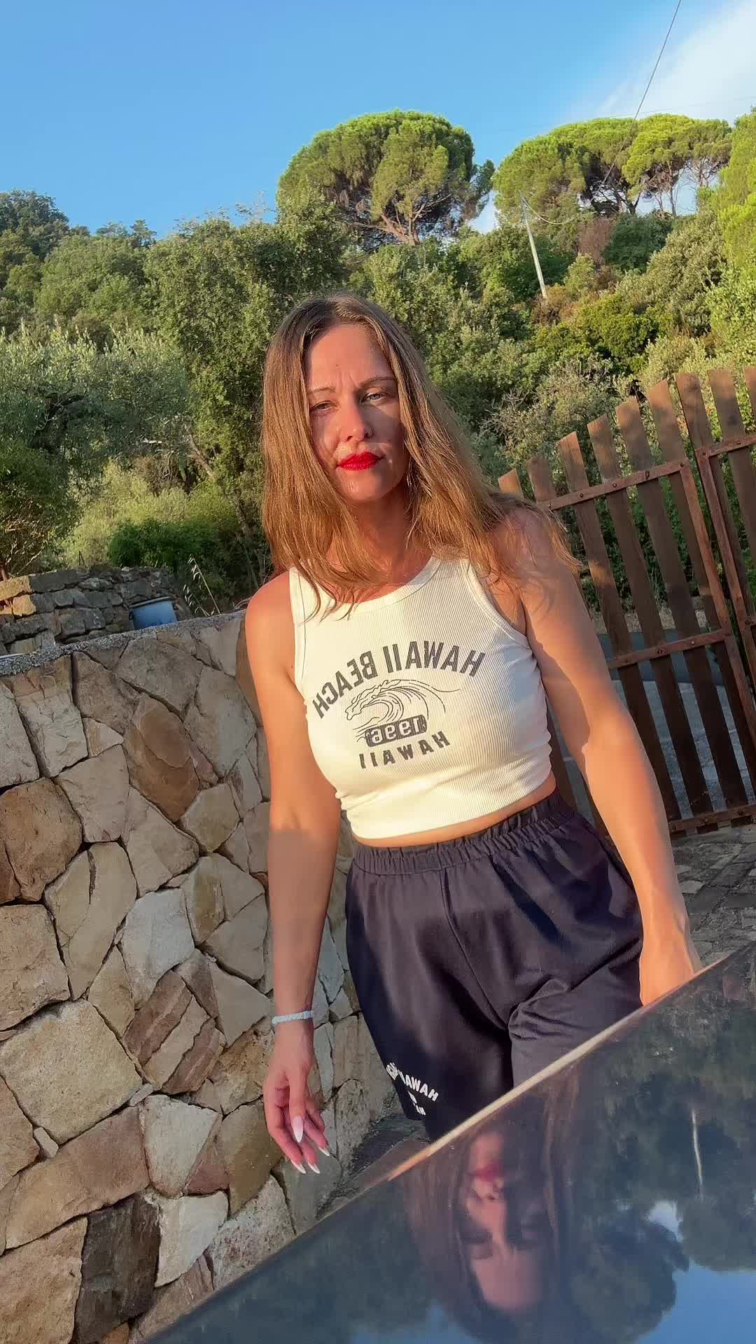 @joanna.lesley_
