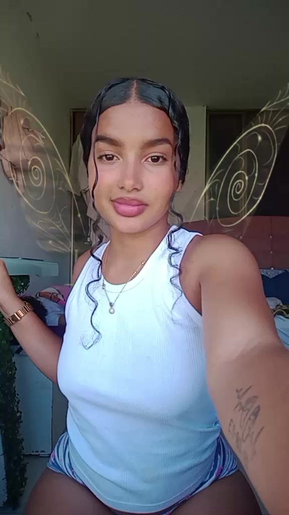 @Yulieth🐚✨