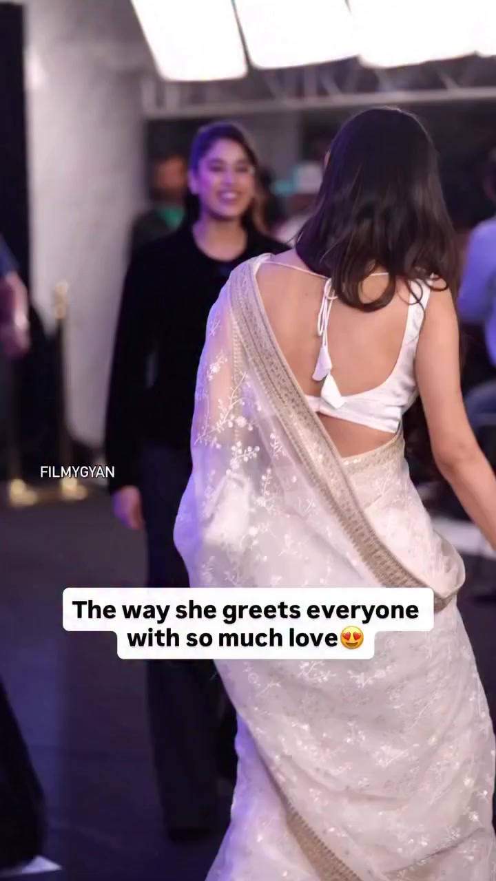 @ALINA KHAN