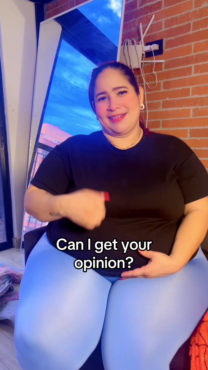 @lolapopvibes