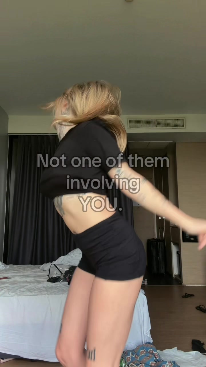 @999
