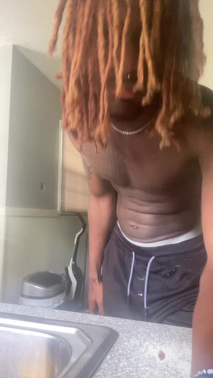 @⃟