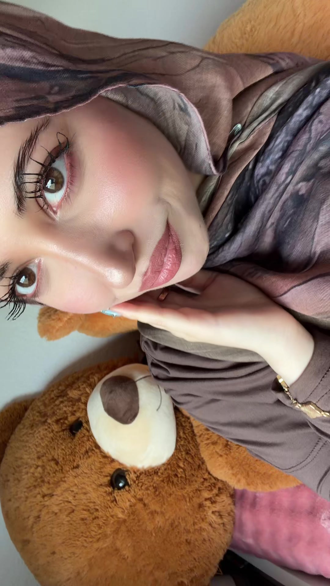 @لين