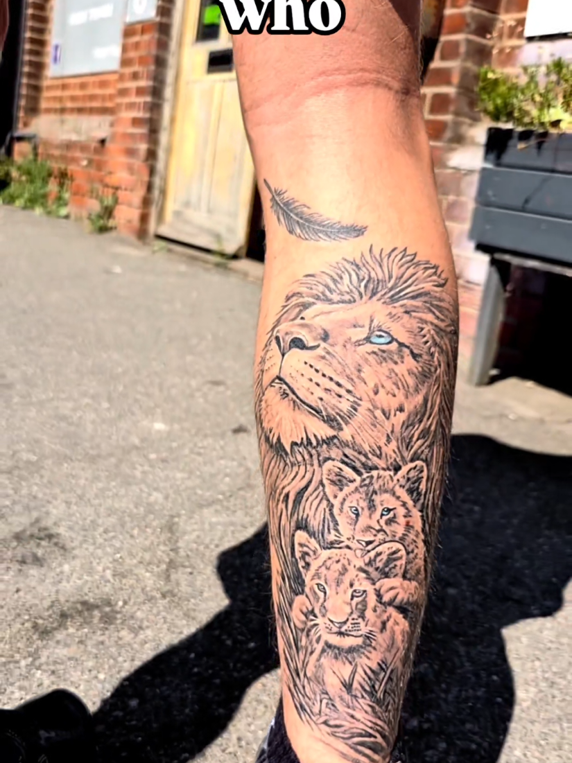 @Crying King Tattoos