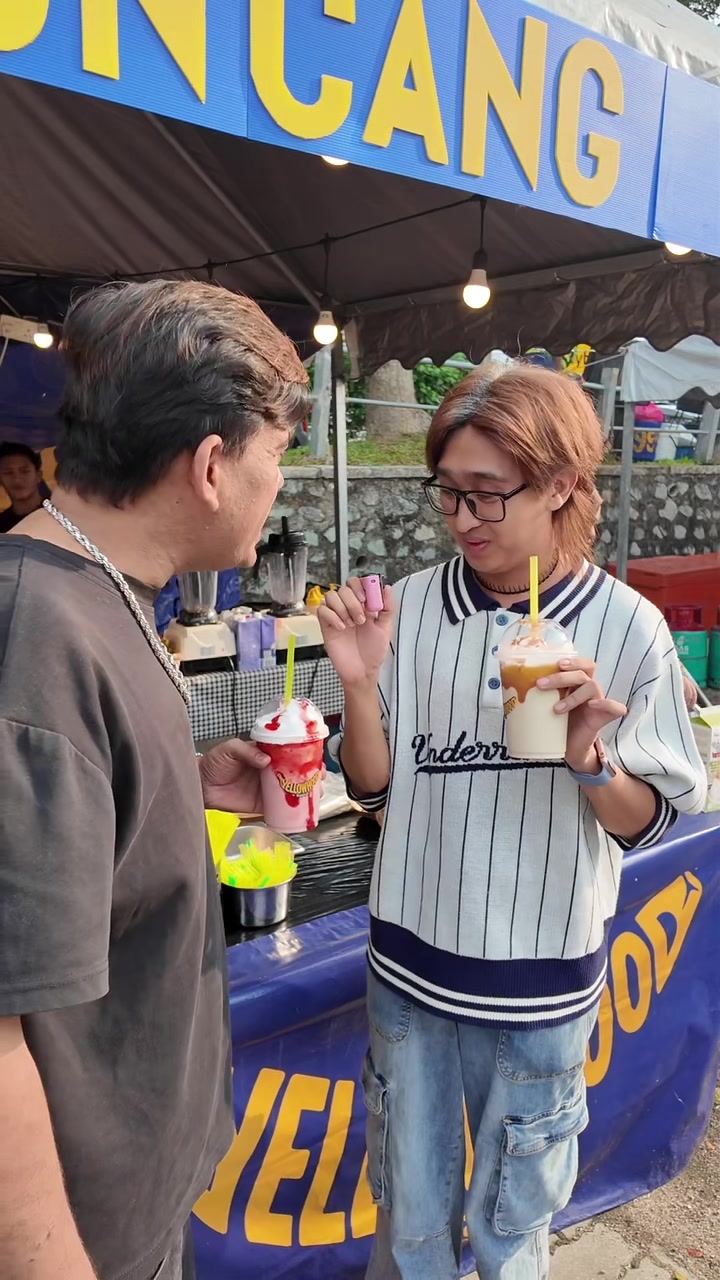 @Apom Yang Menekan