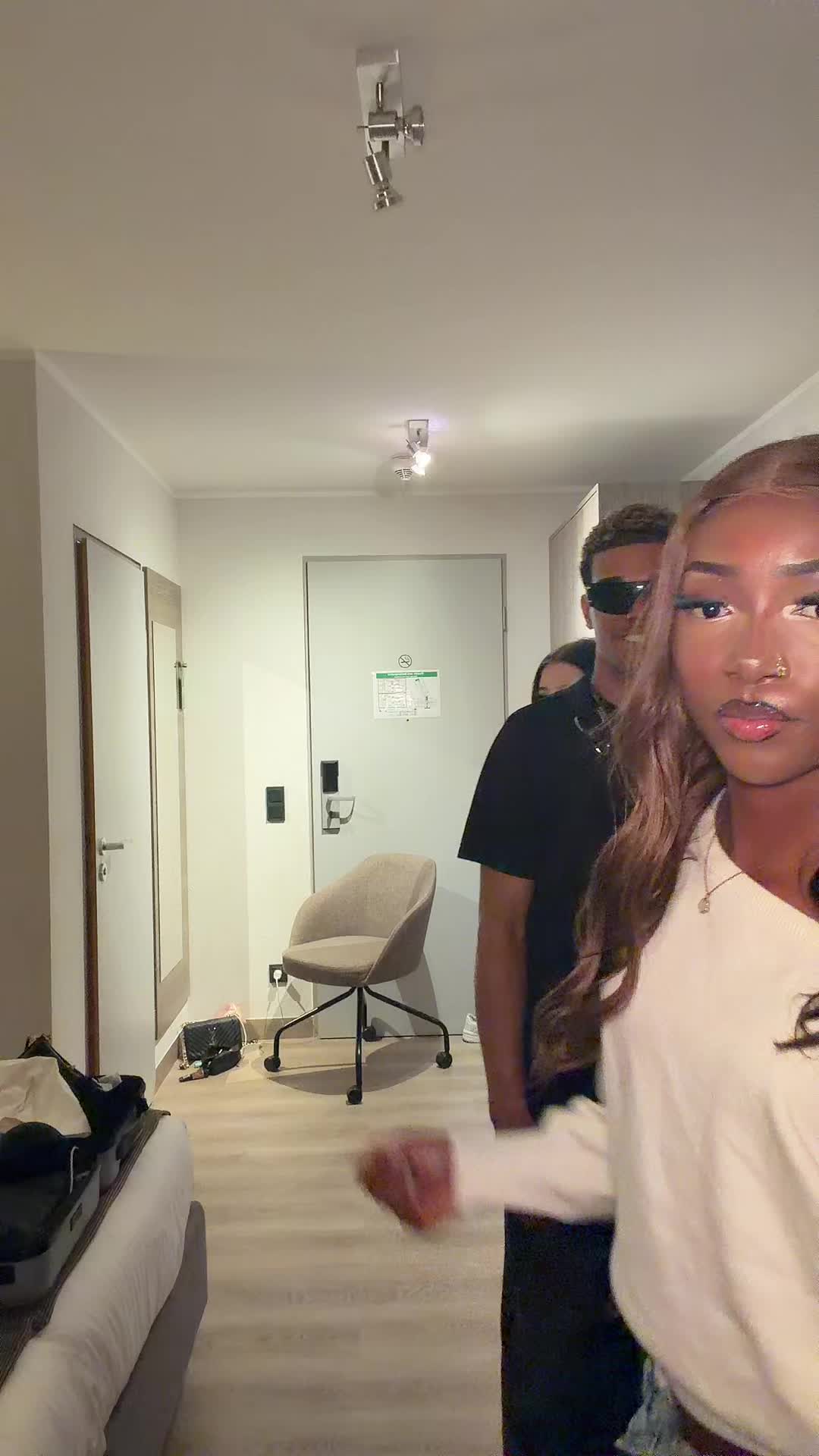 @d2ana.o1