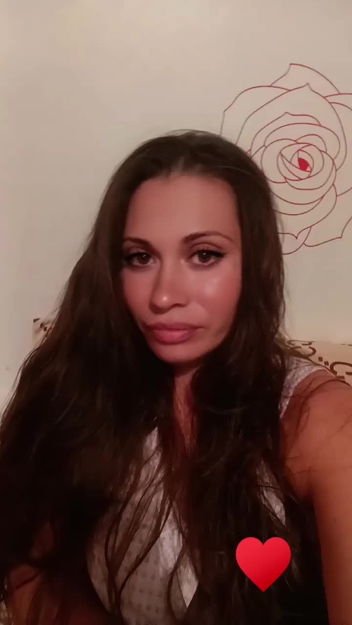 @auroralasinta