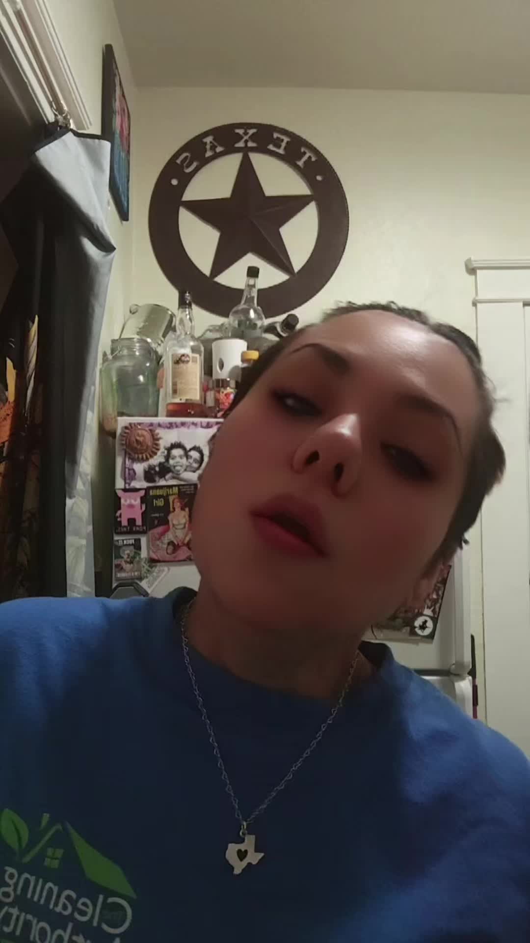 @mj